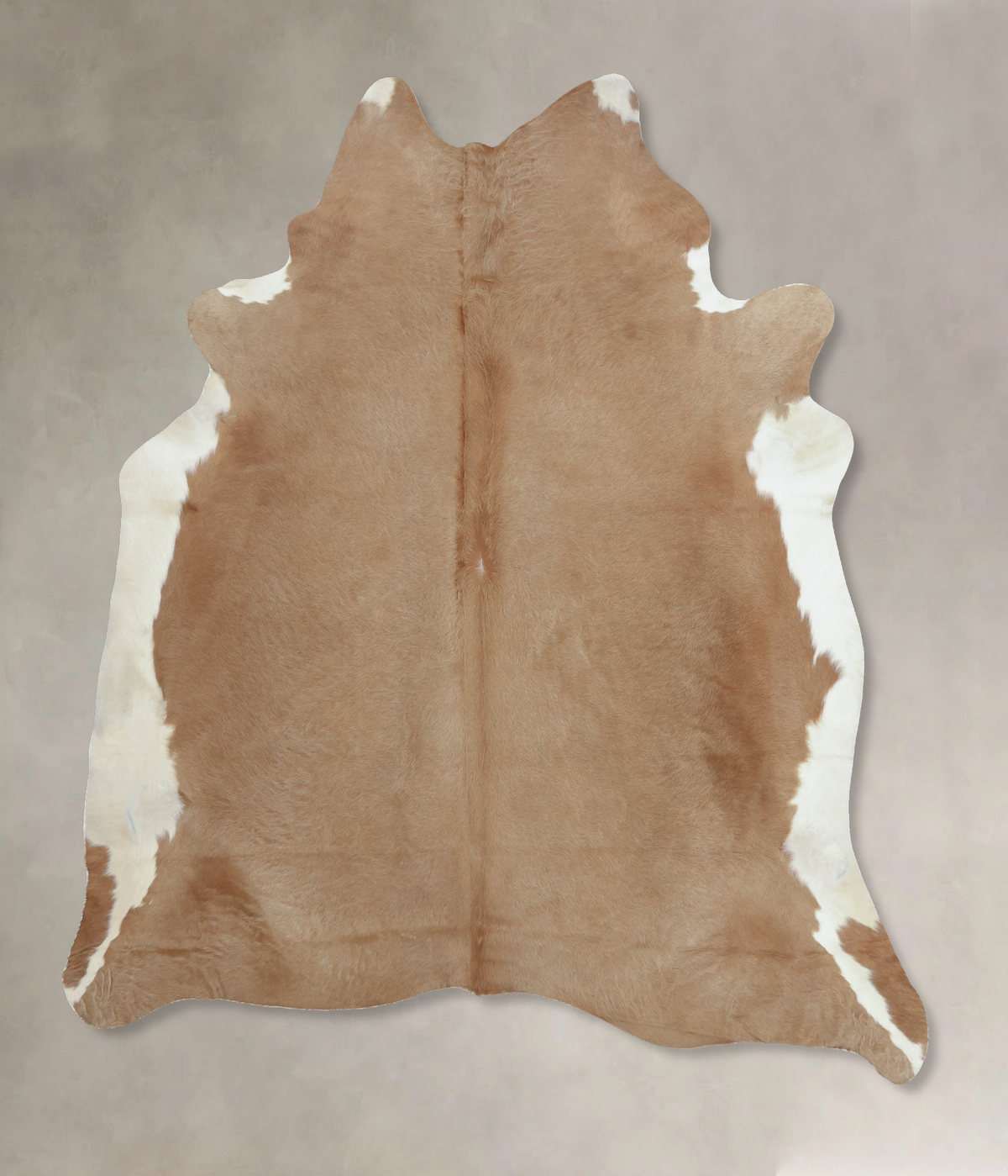 Luxurious Beige XX-Large Brazilian Cowhide Rug for Stylish Interiors